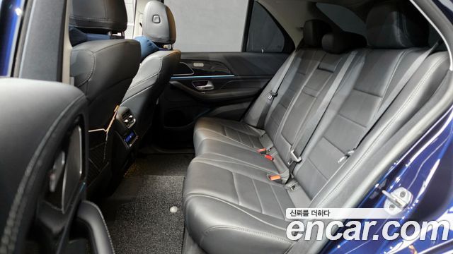 Mercedes-Benz GLE-Class 2022 — photo 12