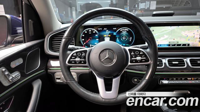 Mercedes-Benz GLE-Class 2022 — photo 13