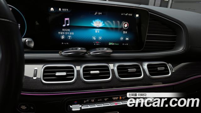Mercedes-Benz GLE-Class 2022 — photo 14