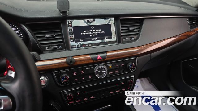 Kia K7 2016 — photo 14