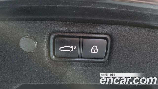 Kia K7 2016 — photo 20