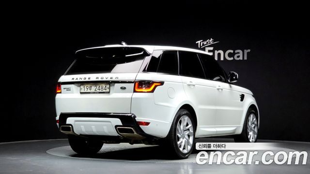 Land Rover Range Rover Sport 2018 — photo 2