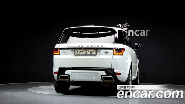 Land Rover Range Rover Sport 2018 — photo 4