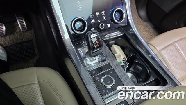 Land Rover Range Rover Sport 2018 — photo 9