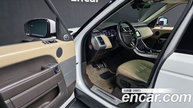 Land Rover Range Rover Sport 2018 — photo 10