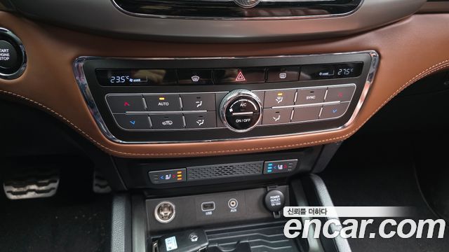 KG Mobility Rexton 2018 — photo 17