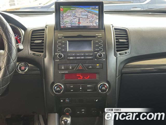Kia Sorento 2012 — photo 11