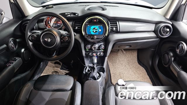 Mini Cooper 2019 — photo 7