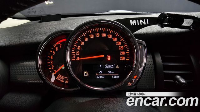 Mini Cooper 2019 — photo 8
