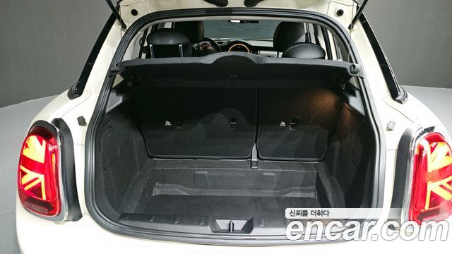 Mini Cooper 2019 — photo 20