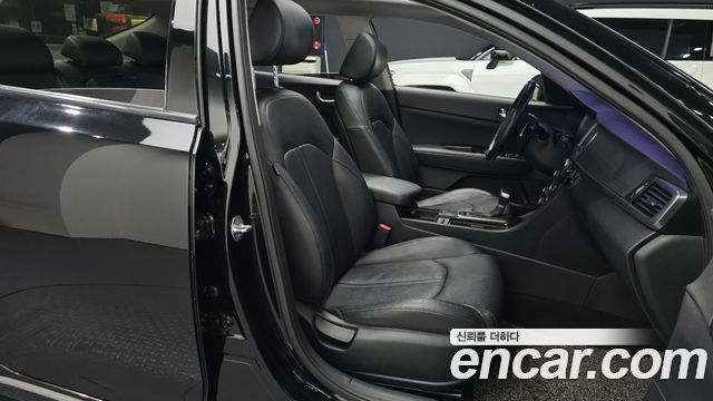 Kia K5 2016 — photo 10