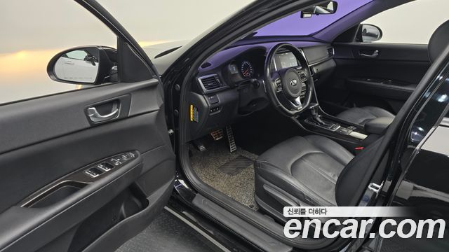 Kia K5 2016 — photo 11