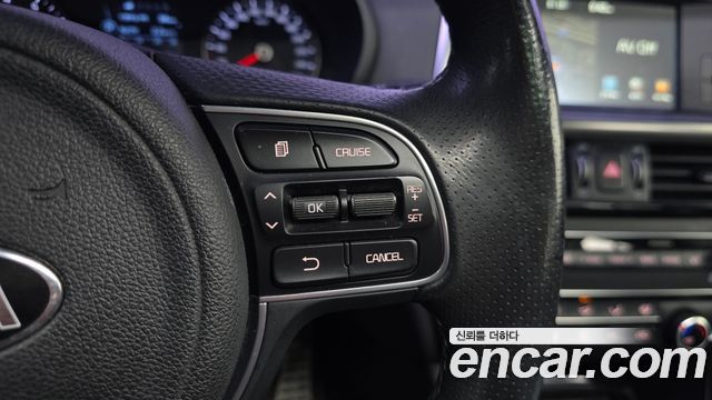 Kia K5 2016 — photo 18
