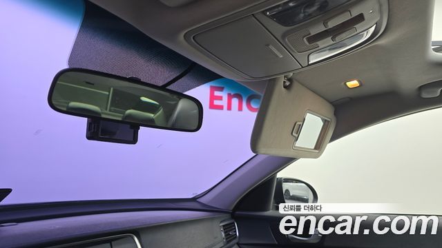 Kia K5 2016 — photo 19