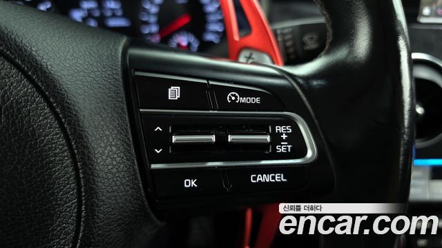 Kia Stinger 2018 — photo 19