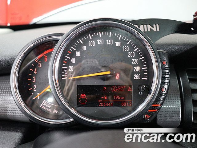Mini Cooper 2015 — photo 9