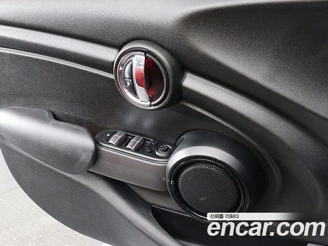 Mini Cooper 2015 — photo 14