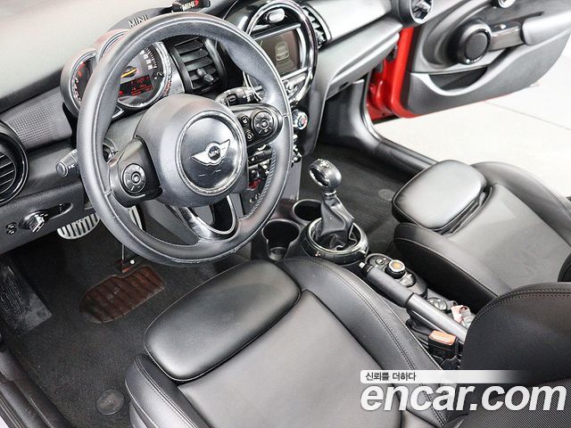 Mini Cooper 2015 — photo 19