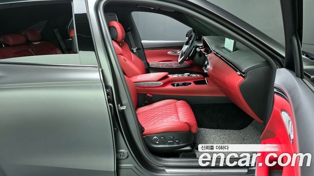 Genesis GV70 2024 — photo 10