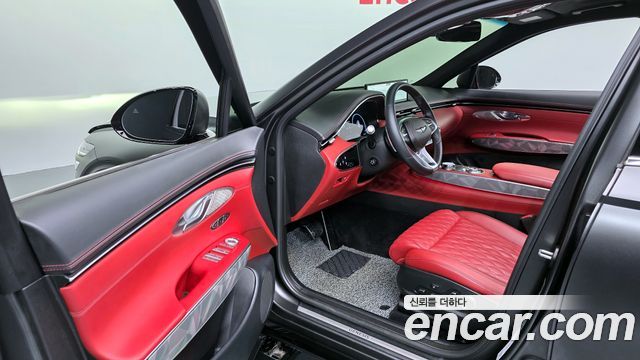 Genesis GV70 2024 — photo 11