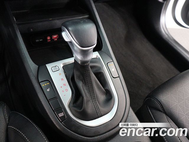 Kia K3 2021 — photo 10