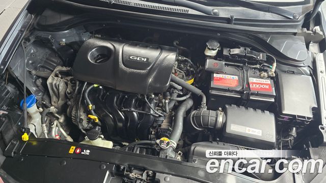 Hyundai AVANTE 2016 — photo 6
