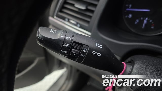 Hyundai AVANTE 2016 — photo 17