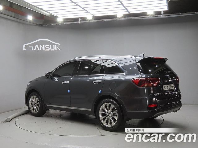 Kia Sorento 2018 — photo 2