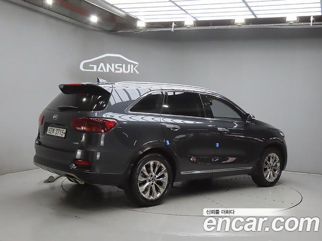 Kia Sorento 2018 — photo 4