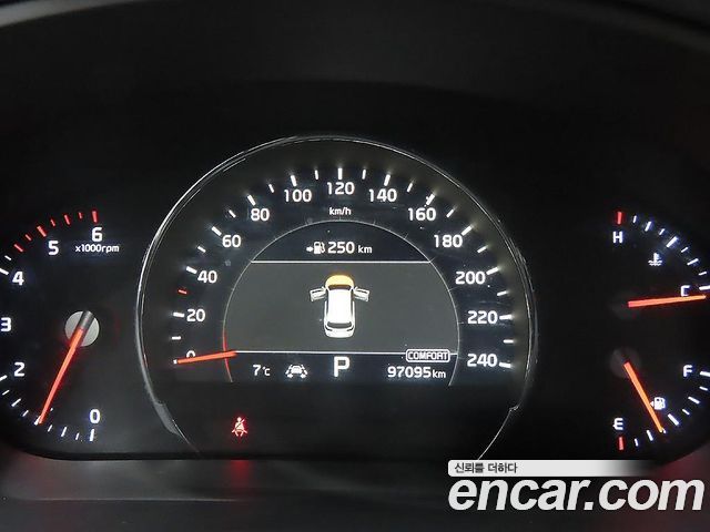 Kia Sorento 2018 — photo 8