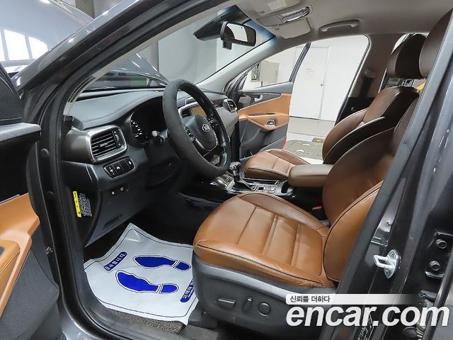 Kia Sorento 2018 — photo 13