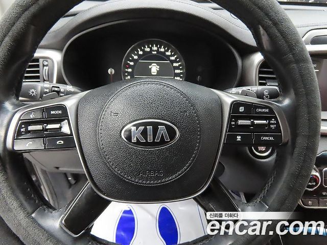 Kia Sorento 2018 — photo 14