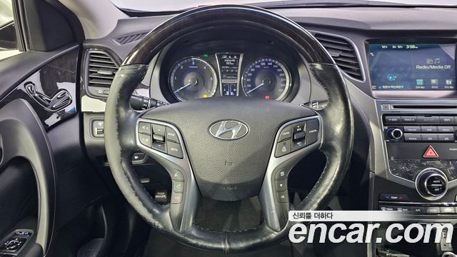 Hyundai Grandeur 2015 — photo 13