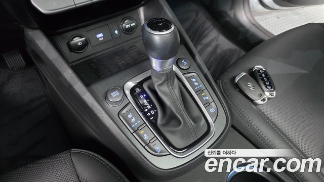 Hyundai Kona 2023 — photo 9