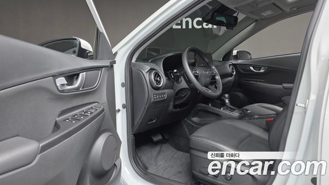 Hyundai Kona 2023 — photo 13