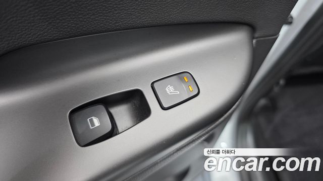 Hyundai Kona 2023 — photo 18