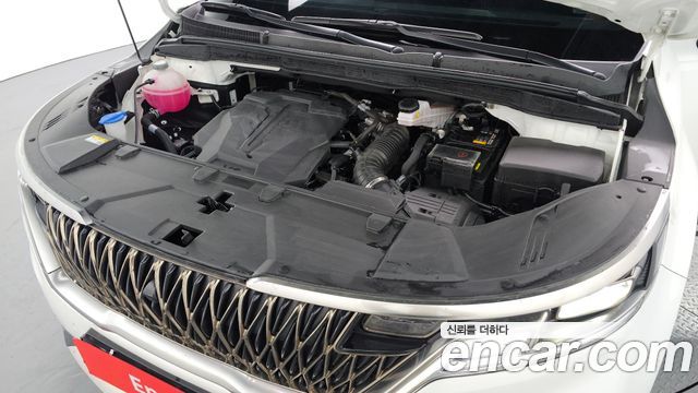 Kia Canival 2023 — photo 6