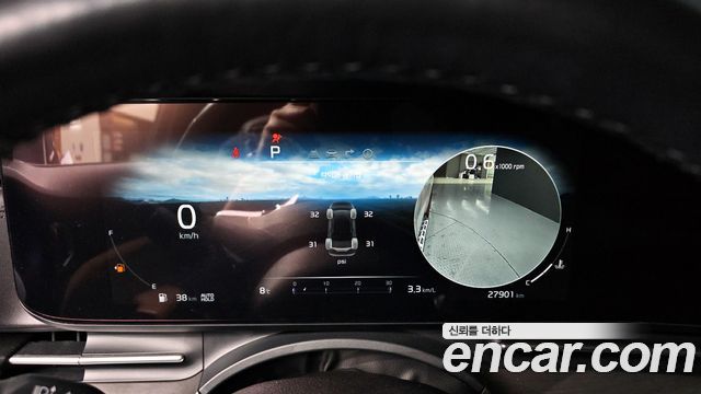 Kia Canival 2023 — photo 8
