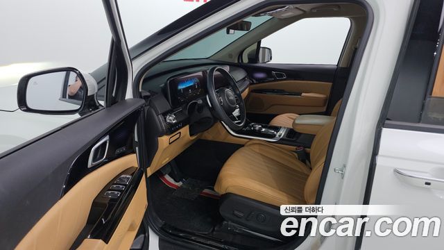 Kia Canival 2023 — photo 10
