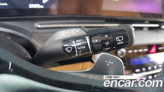 Kia Canival 2023 — photo 15