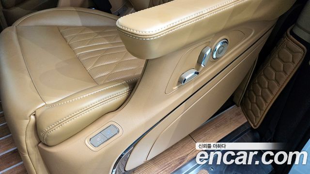 Kia Canival 2023 — photo 18