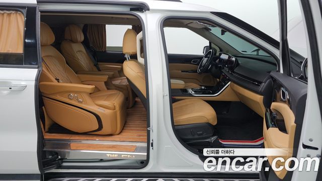 Kia Canival 2023 — photo 19