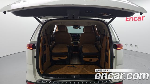 Kia Canival 2023 — photo 20