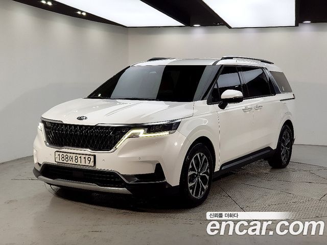 Kia Canival 2021 — photo 1