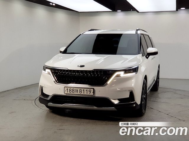Kia Canival 2021 — photo 2