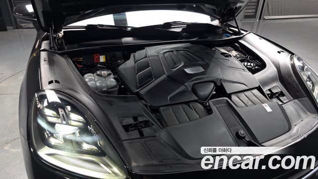 Porsche Cayenne 2019 — photo 6