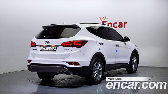 Hyundai Santafe 2016 — photo 2