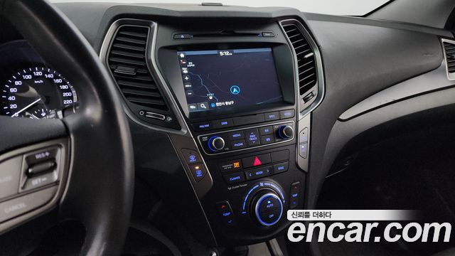 Hyundai Santafe 2016 — photo 16