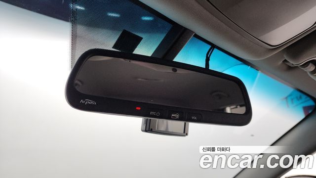 Hyundai Santafe 2016 — photo 18