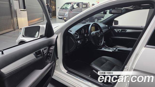 Mercedes-Benz C-Class 2014 — photo 10